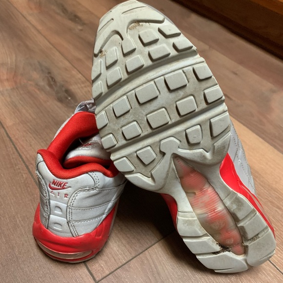 AirMax 95 Metallic Silver Reflective, size US10 - Picture 4 of 10